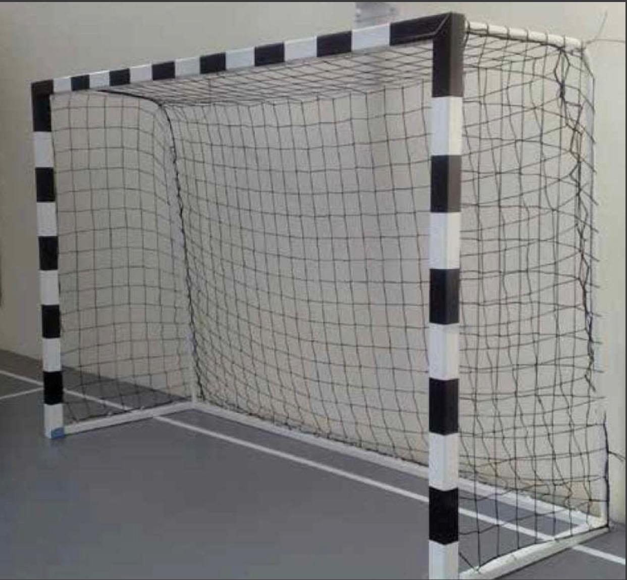 Metal Hentbol Kalesi